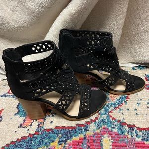 Black heels with sparkles